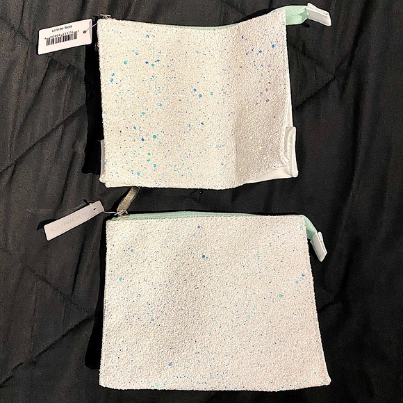 New Clinique Bag Set! - Picture 4 of 7